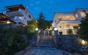 Niki Apartments